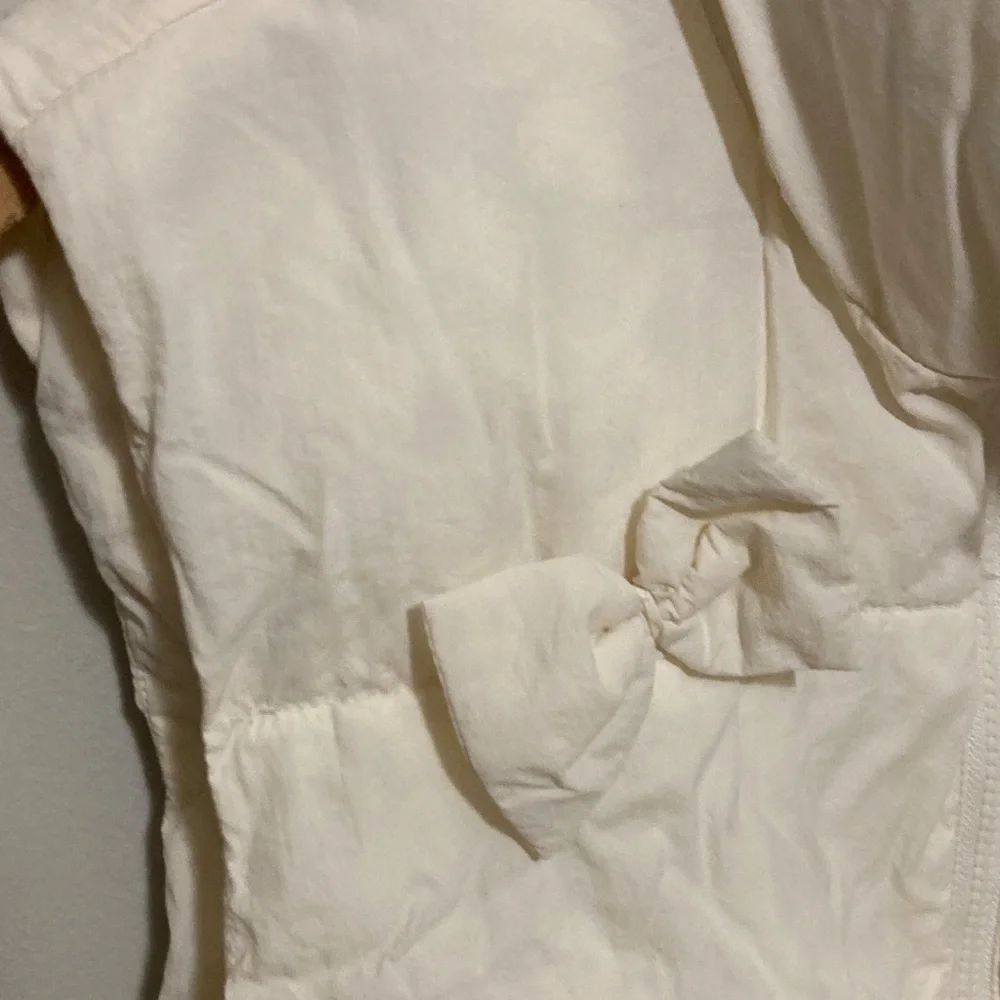 Love Tree Cream Puffer Vest with Bows, Size Small - Picture 5 of 10